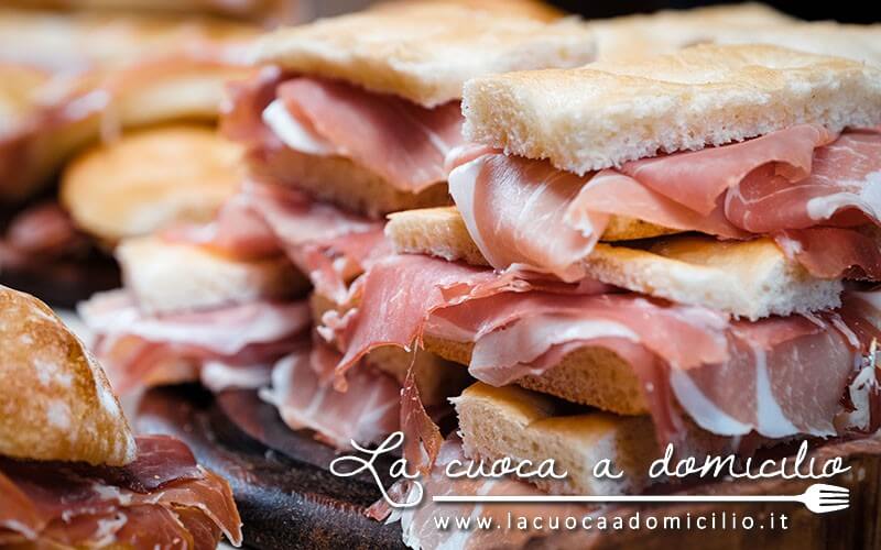 Focaccine al prosciutto