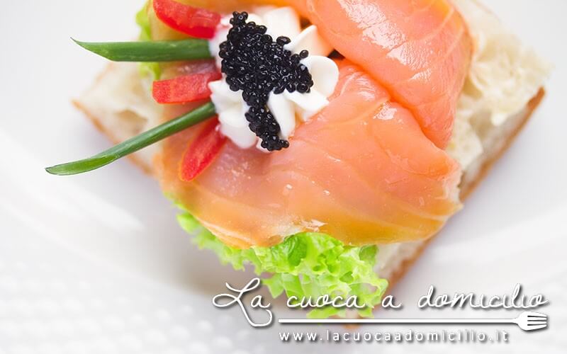 Tartine al salmone