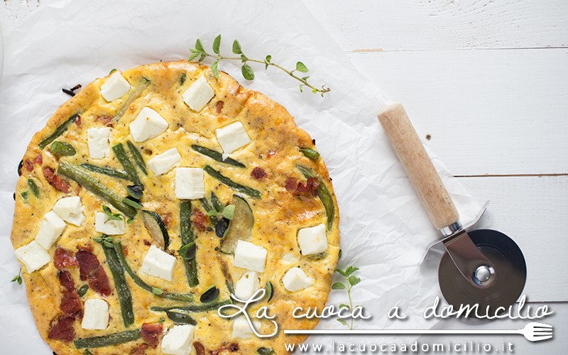 Frittata con zucchine, speck, asparagi e fontina al forno