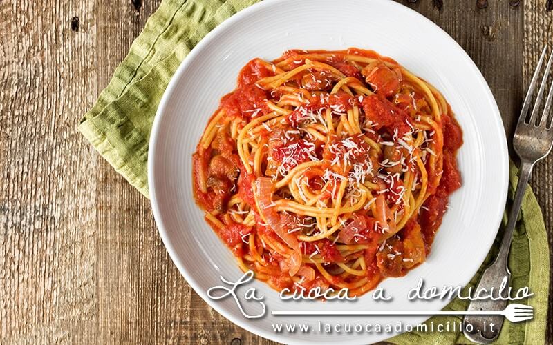 Bucatini all' amatriciana