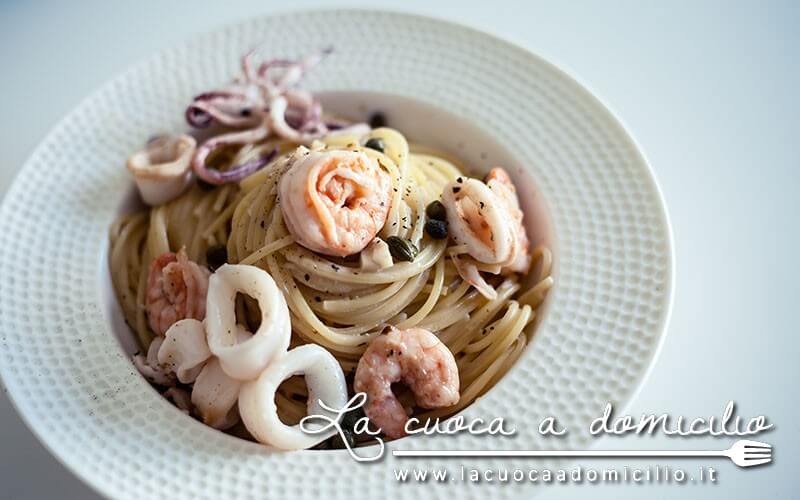 Linguine con totani e zucchine