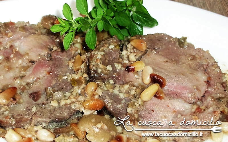 Arrosto con olive e pinoli