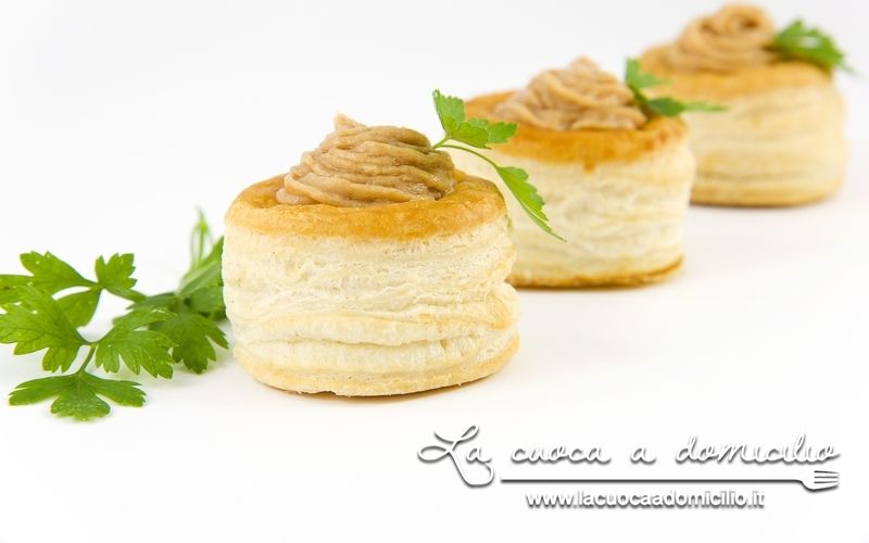 Vol-au-vent con salsa tonnata