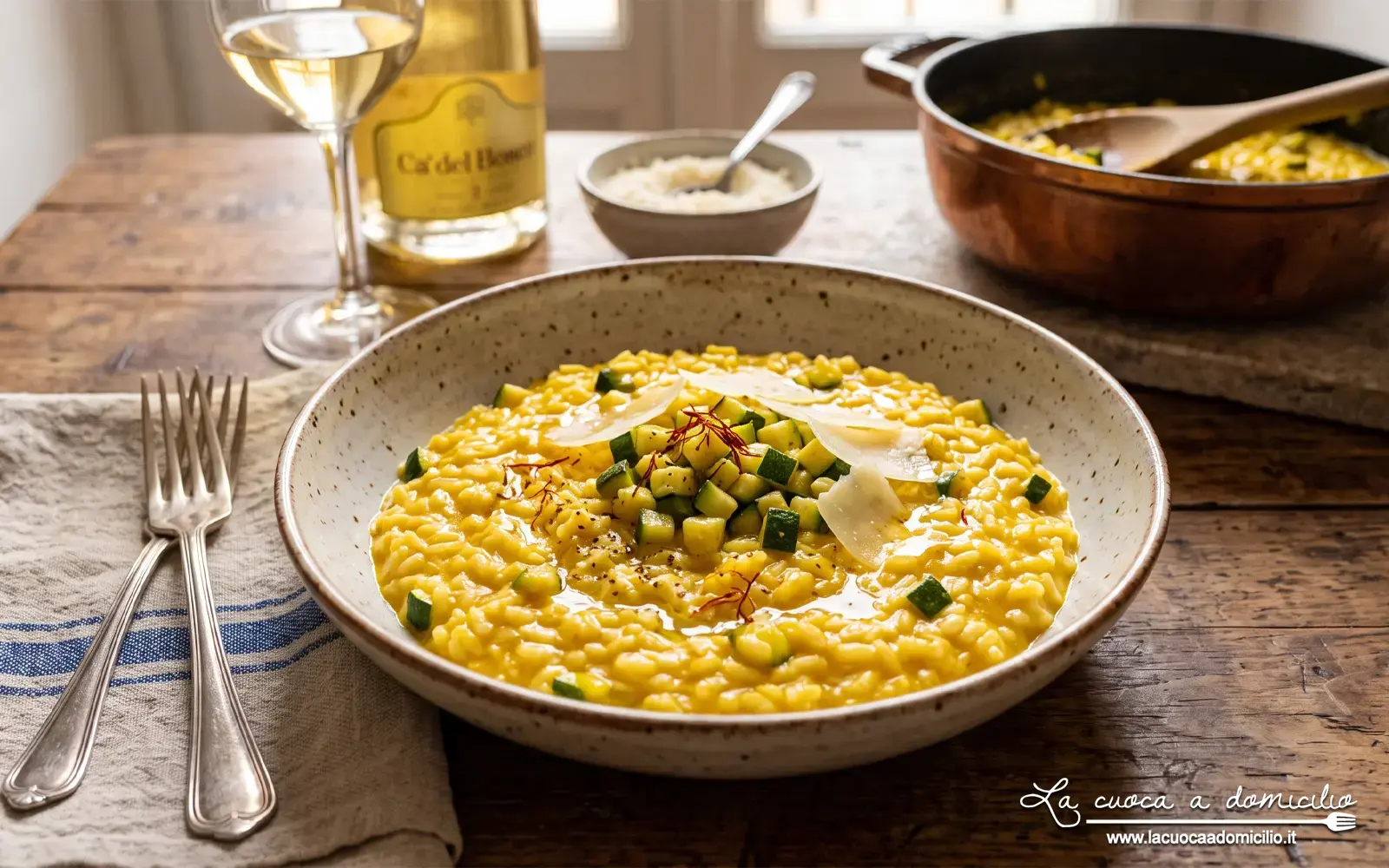 Un'esplosione di sole nel piatto: Risotto con Zucchine e Zafferano per un agosto lombardo